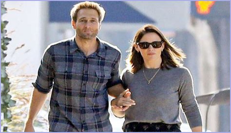 Explore Phoebe Tonkins Dating History And Her Current Boyfriend Along With Her Wiki Facts And Net Worth